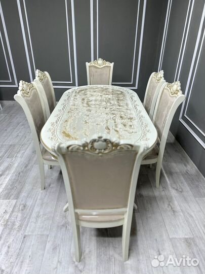 Комплект стол и стулья. В наличии