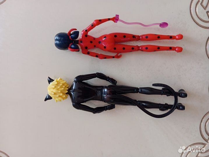 Фигурки леди баг и супер кот