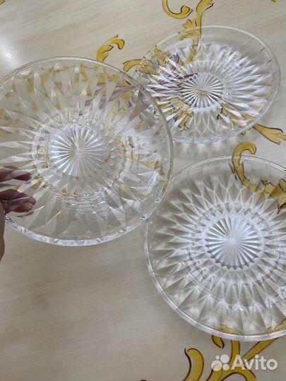 Тарелки для подачи