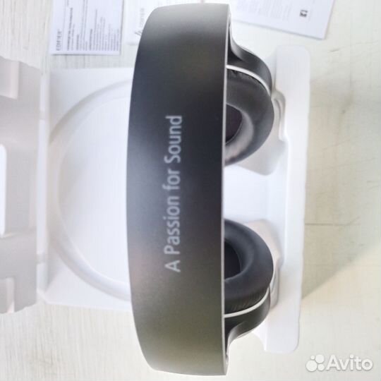 Наушники Edifier W800BT Plus