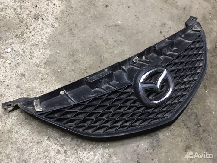 Решетка радиатора Mazda 3 bk