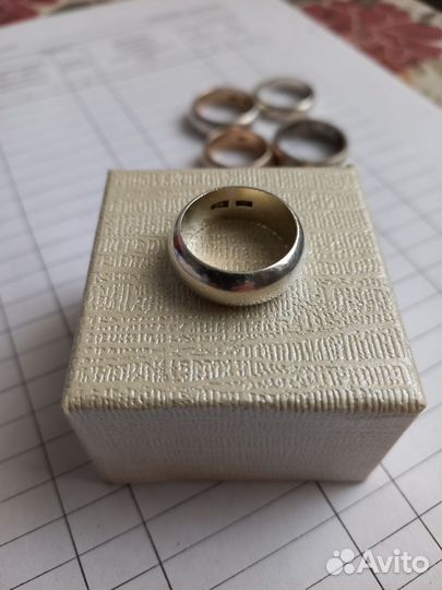 Серебряное кольцо