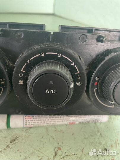 Блок управления печкой peugeot 308