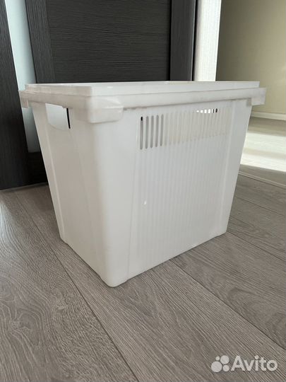 Пластиковые ящики (баки )