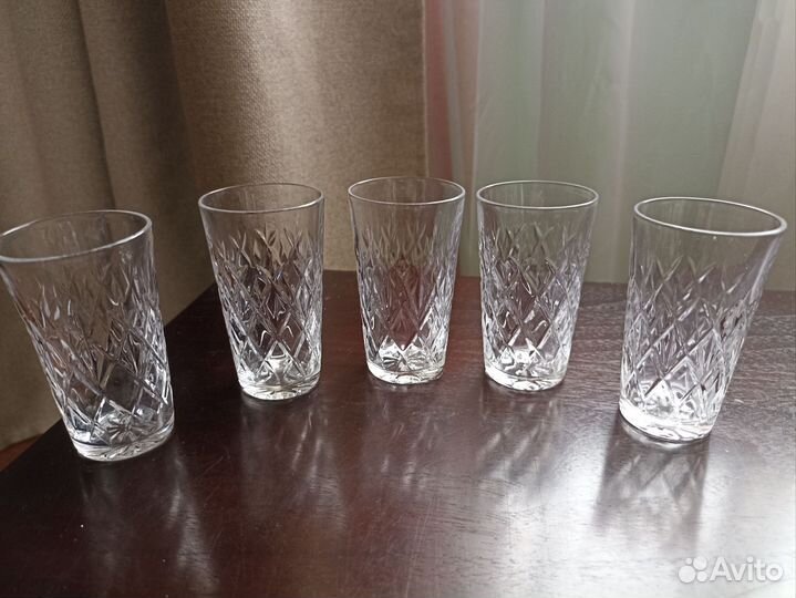 Хрустальные рюмки