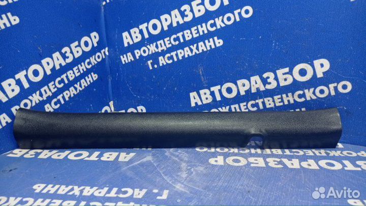 Накладка на порог Hyundai Solaris 1 седан 2012