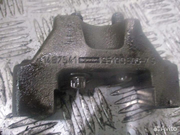 Опора вала коромысел Scania 1487541