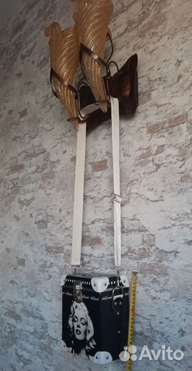 Сумочка-сундучок Монро