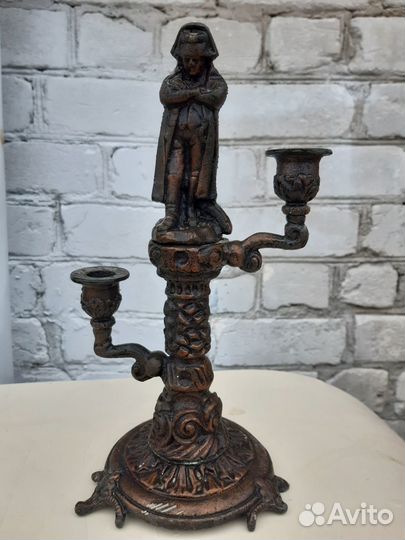 Подсвечник