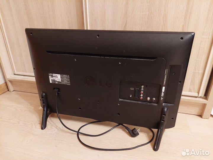 Телевизор LG 32LB561V