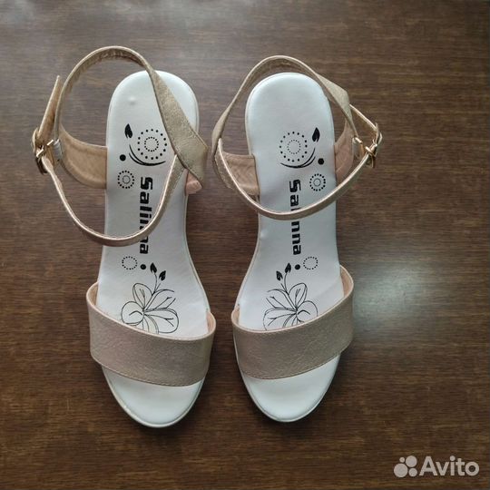 Босоножки женские 37 размер