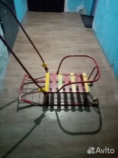 Детские санки на колёсах