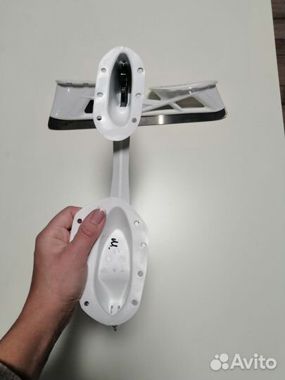 Новые стаканы и лезвия от вратарских коньков Bauer