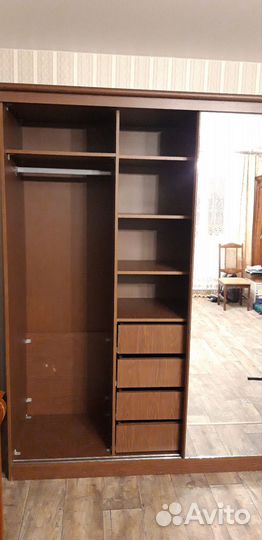 Шкаф-купе для одежды и вещей