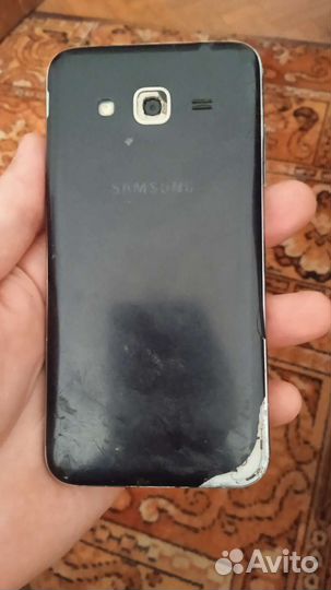 Телефон Samsung