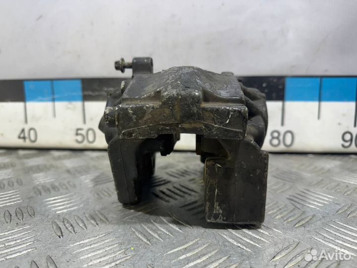 Б/У Суппорт тормозной задний правый W220 W2#004