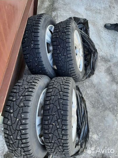 Зимние колеса r15