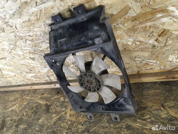 Диффузр радиатора Nissan Micra K 11