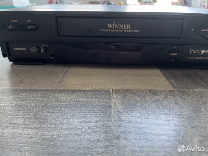 Видеомагнитофон samsung