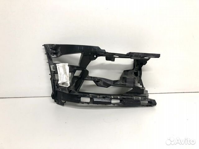 Кронштейн переднего бампера правый Volkswagen Polo