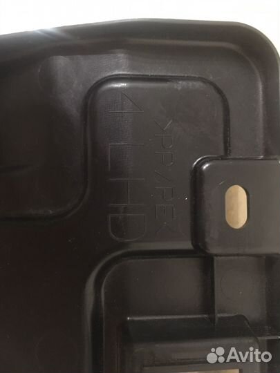 Накладка на торпедо tayota rav 4