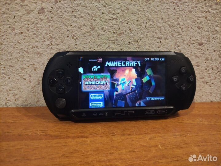 Sony PSP + 1500 игр 64 гб