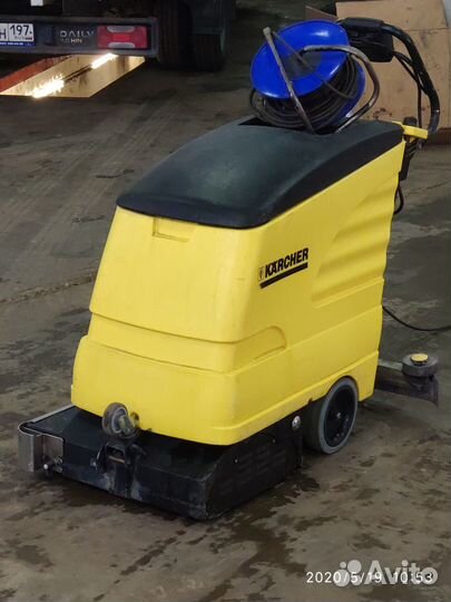 Поломоечная машина Кёрхер