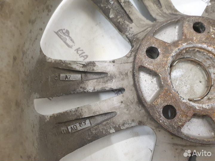 Литой диск R16