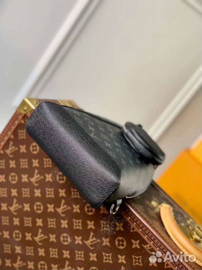 Слинг Louis Vuitton