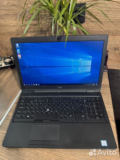 Dell latitude 5590 i5-7300U/8/256gb