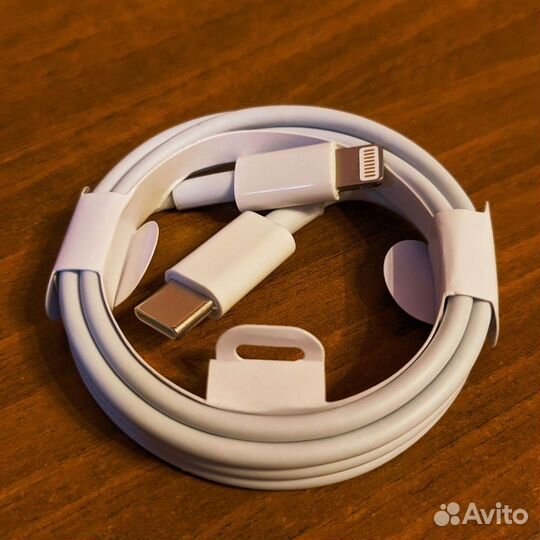 Кабель PD 20W для iPhone 12, 11 c быстрой зарядкой