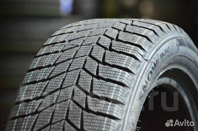 Triangle PL01 215/55 R17 98R