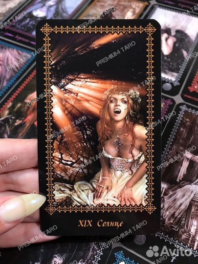 Таро «Фаволь Де Сангре» / 82 карты