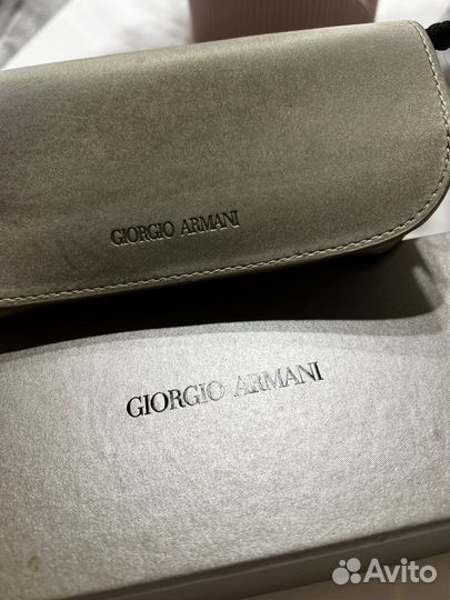 Солнцезащитные очки giorgio armani