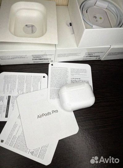 AirPods Pro 2: Музыка на кончиках ушей