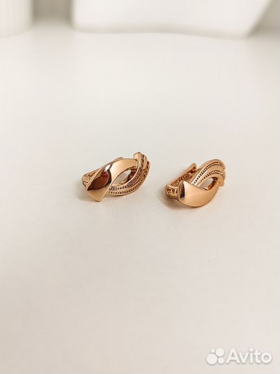 Серьги с фианитами