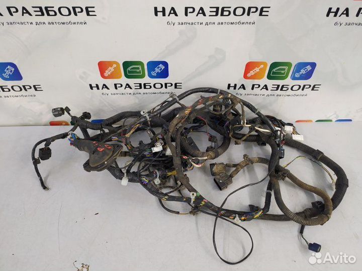 Проводка двигателя правая Mitsubishi Pajero Sport