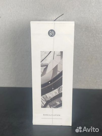 Беспроводные наушники Bang & Olufsen Earset белые