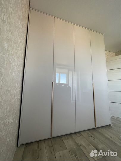 Шкаф распашной с Зеркалом