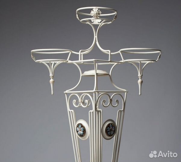 Подставка для цветов напольная кованая