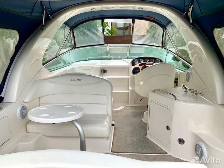 Круизный катер Sea Ray 315 Sundanser 2004год