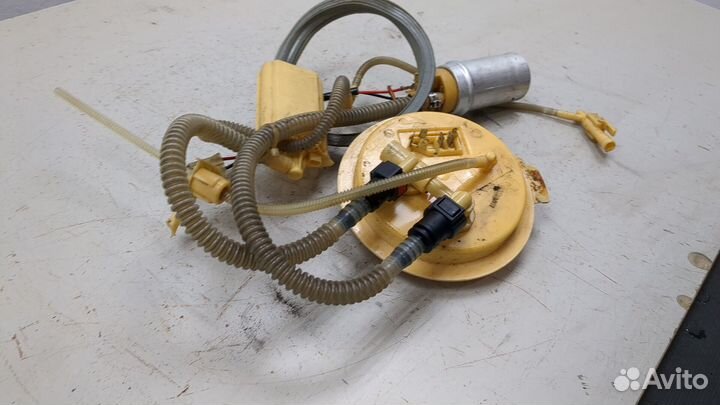 Насос топливный электрический Volkswagen Touareg, 2008