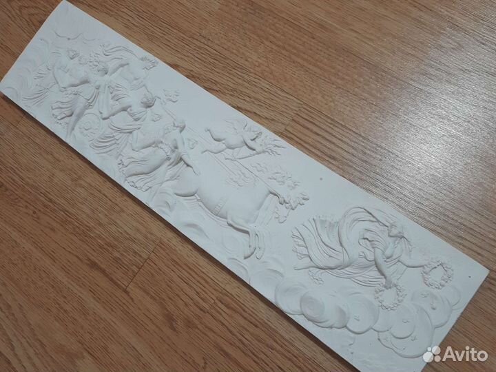 Гипсовое панно