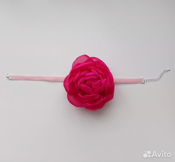 Чокер с пионом ярко-розовый
