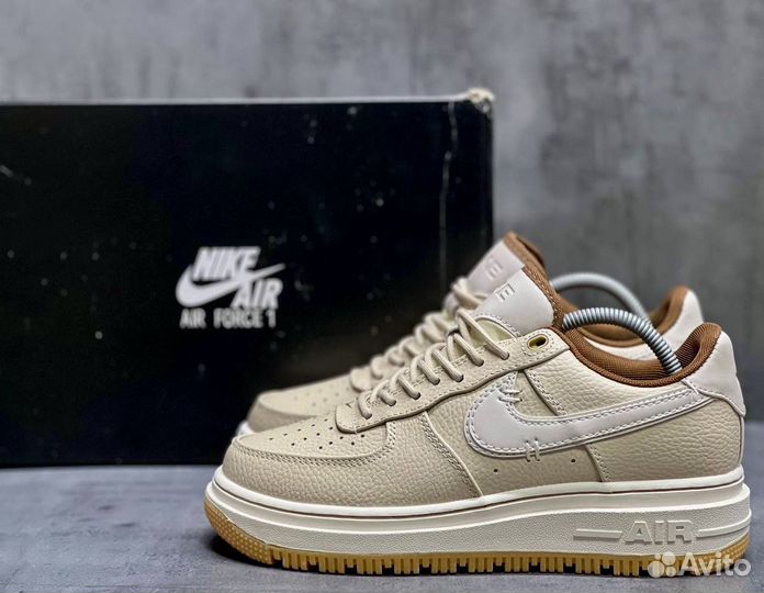 Кроссовки Nike AIR force 1 luxe версия