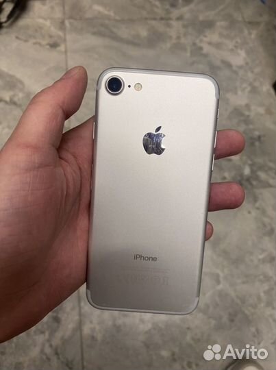 iPhone 7, 128 ГБ