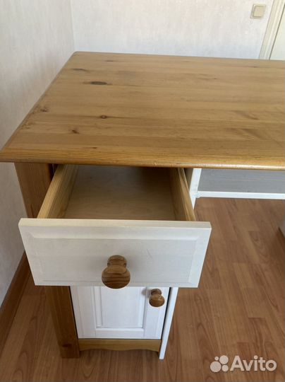 Стол письменный