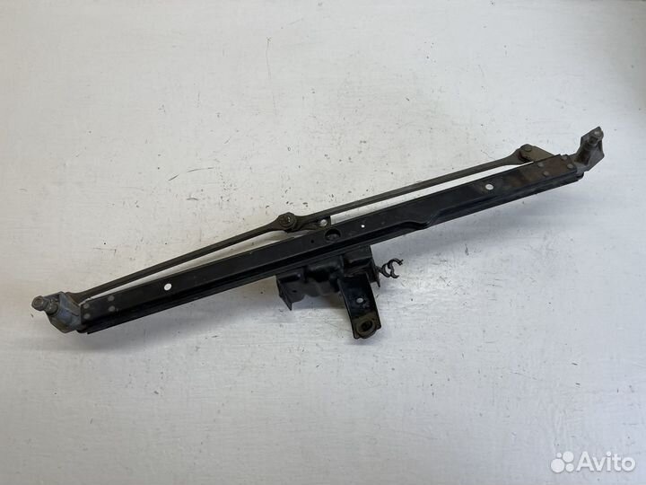 Трапеция стеклоочистелей для Audi 100 C3