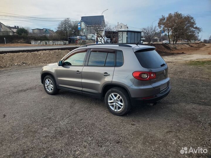 Volkswagen Tiguan 2.0 AT, 2010, 187 000 км