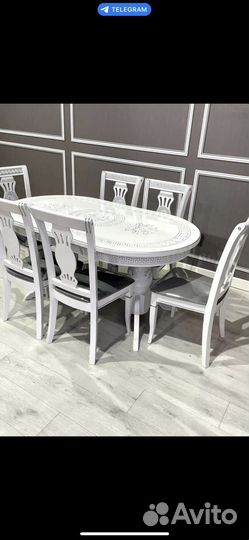 Столы и стулья